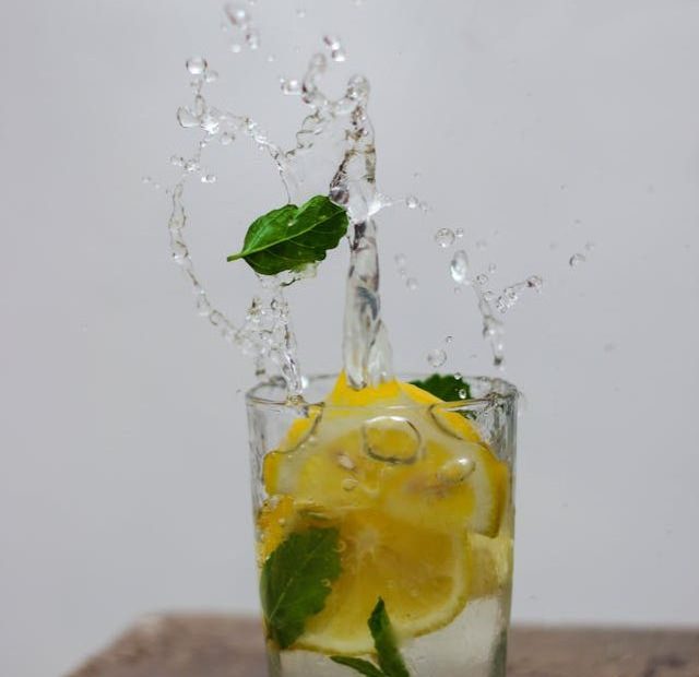 7 Reasons To Start Your Day With Lemon And Cucumber Water