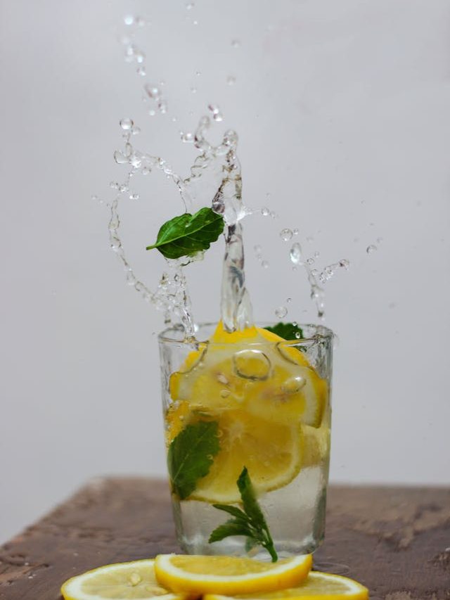 7 Reasons To Start Your Day With Lemon And Cucumber Water
